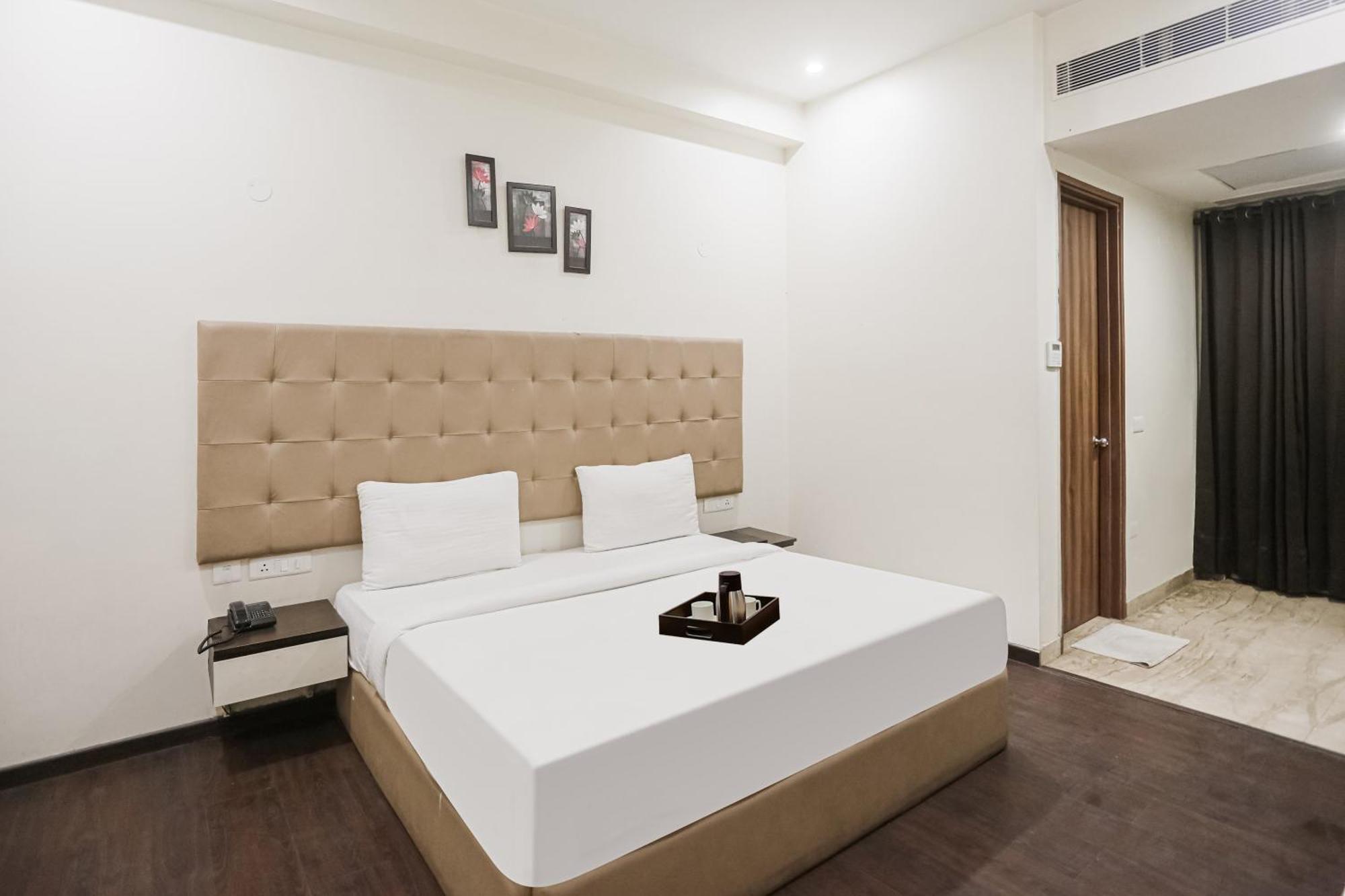 Townhouse The Amv Hotel Gurgaon Ngoại thất bức ảnh