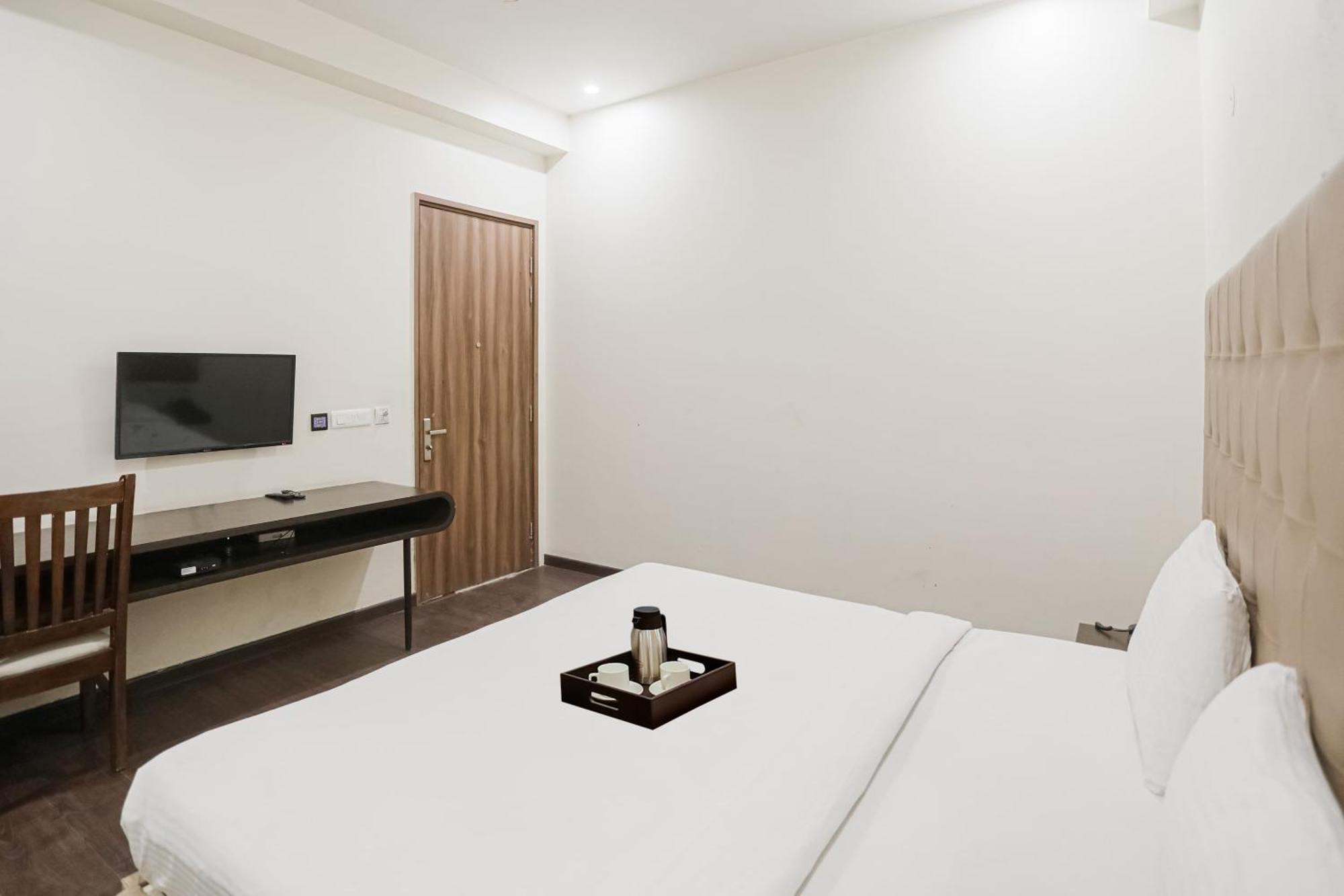 Townhouse The Amv Hotel Gurgaon Ngoại thất bức ảnh