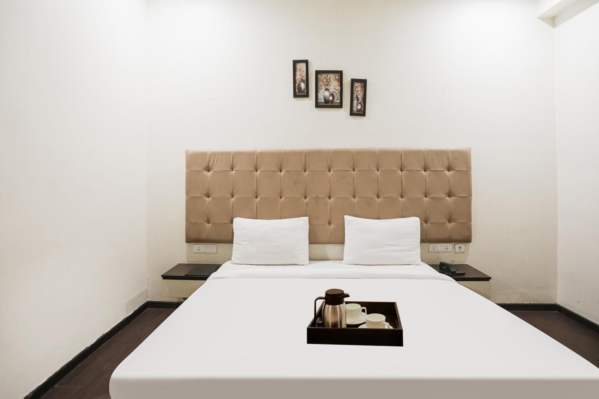 Townhouse The Amv Hotel Gurgaon Ngoại thất bức ảnh
