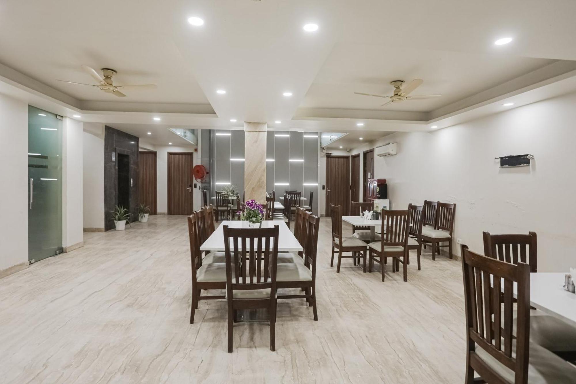 Townhouse The Amv Hotel Gurgaon Ngoại thất bức ảnh
