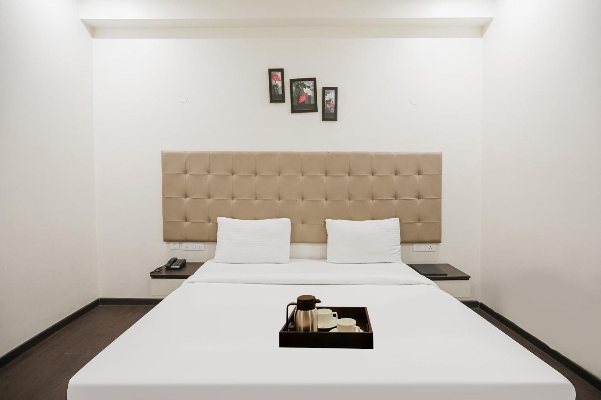 Townhouse The Amv Hotel Gurgaon Ngoại thất bức ảnh