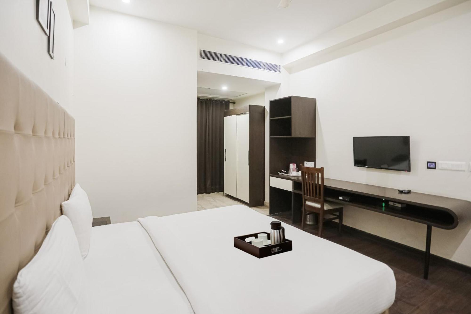 Townhouse The Amv Hotel Gurgaon Ngoại thất bức ảnh
