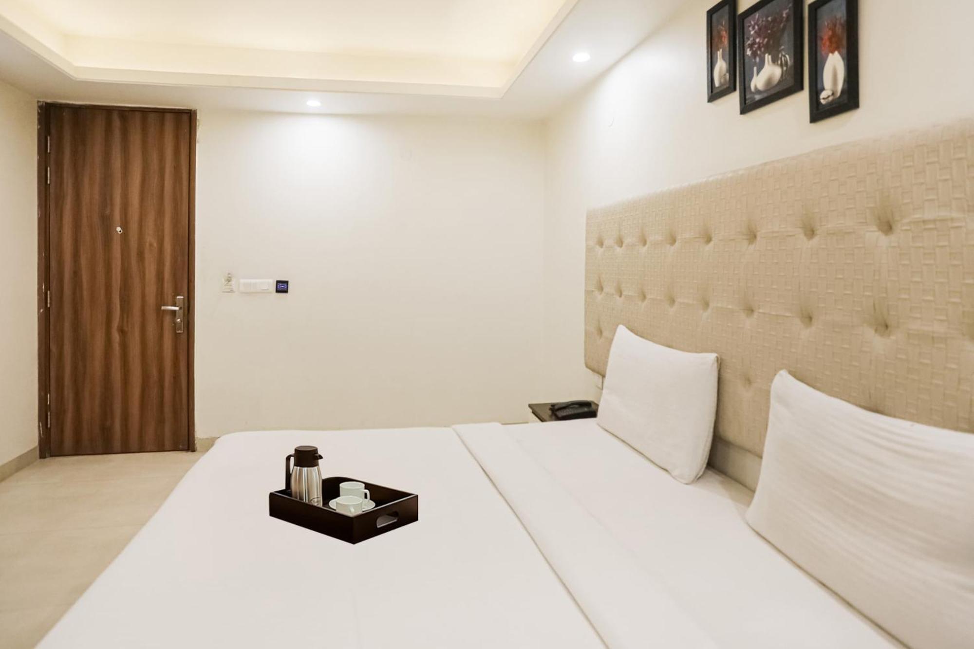 Townhouse The Amv Hotel Gurgaon Ngoại thất bức ảnh