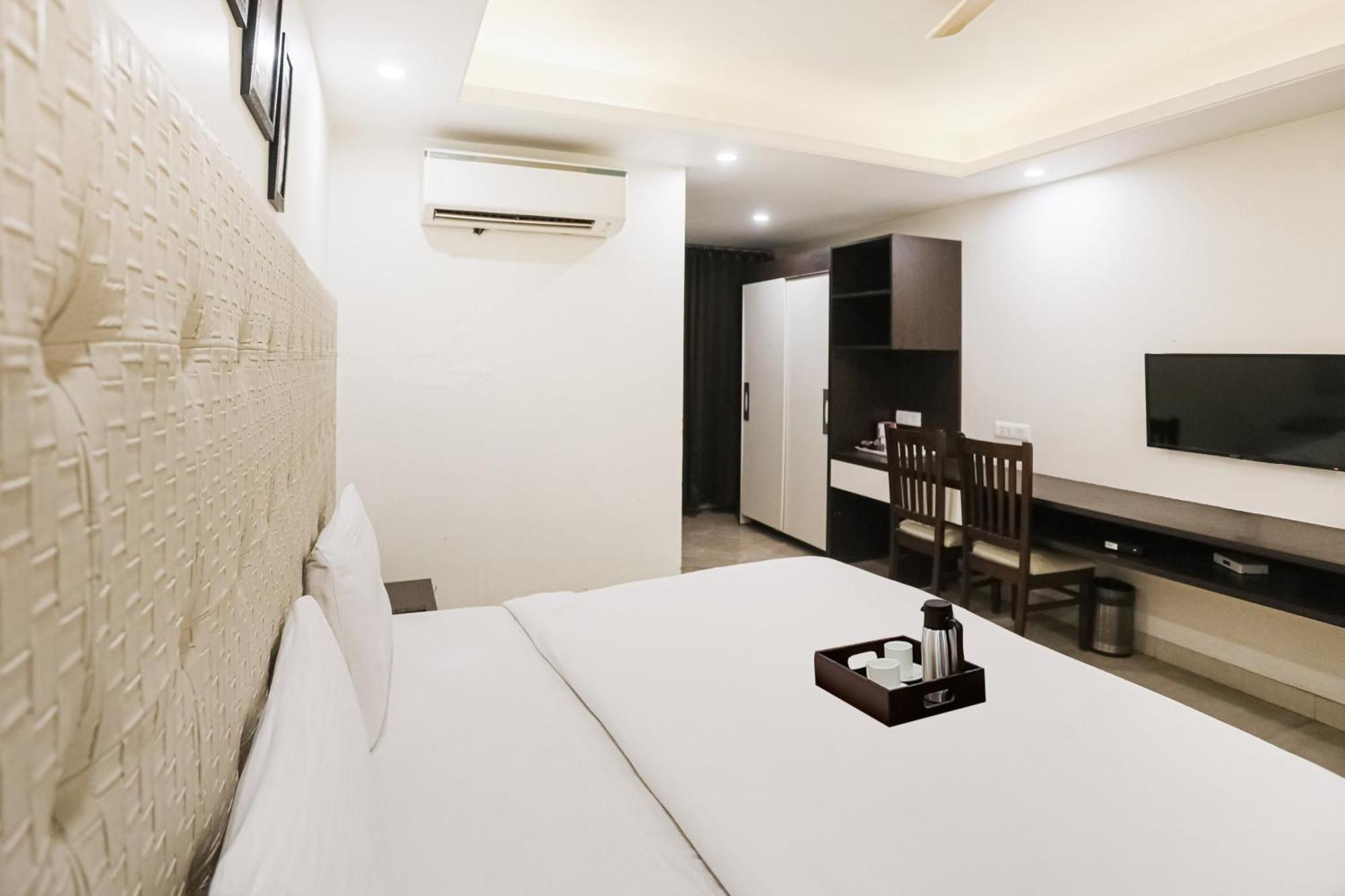 Townhouse The Amv Hotel Gurgaon Ngoại thất bức ảnh